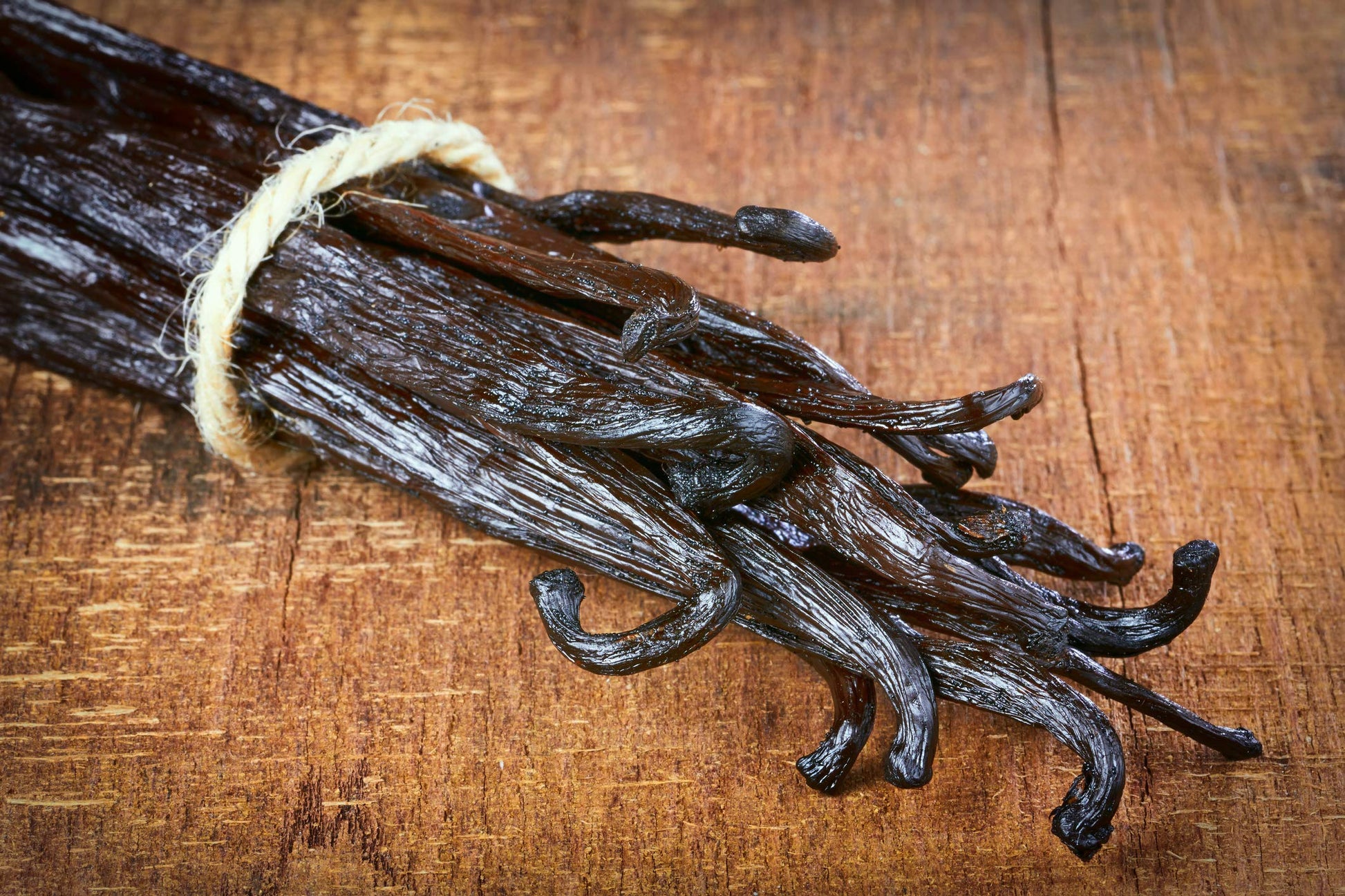 50 Organic Madagascar Vanilla Beans. Whole Grade A Vanilla Pods for Vanilla Extract and Baking-UPStoxs